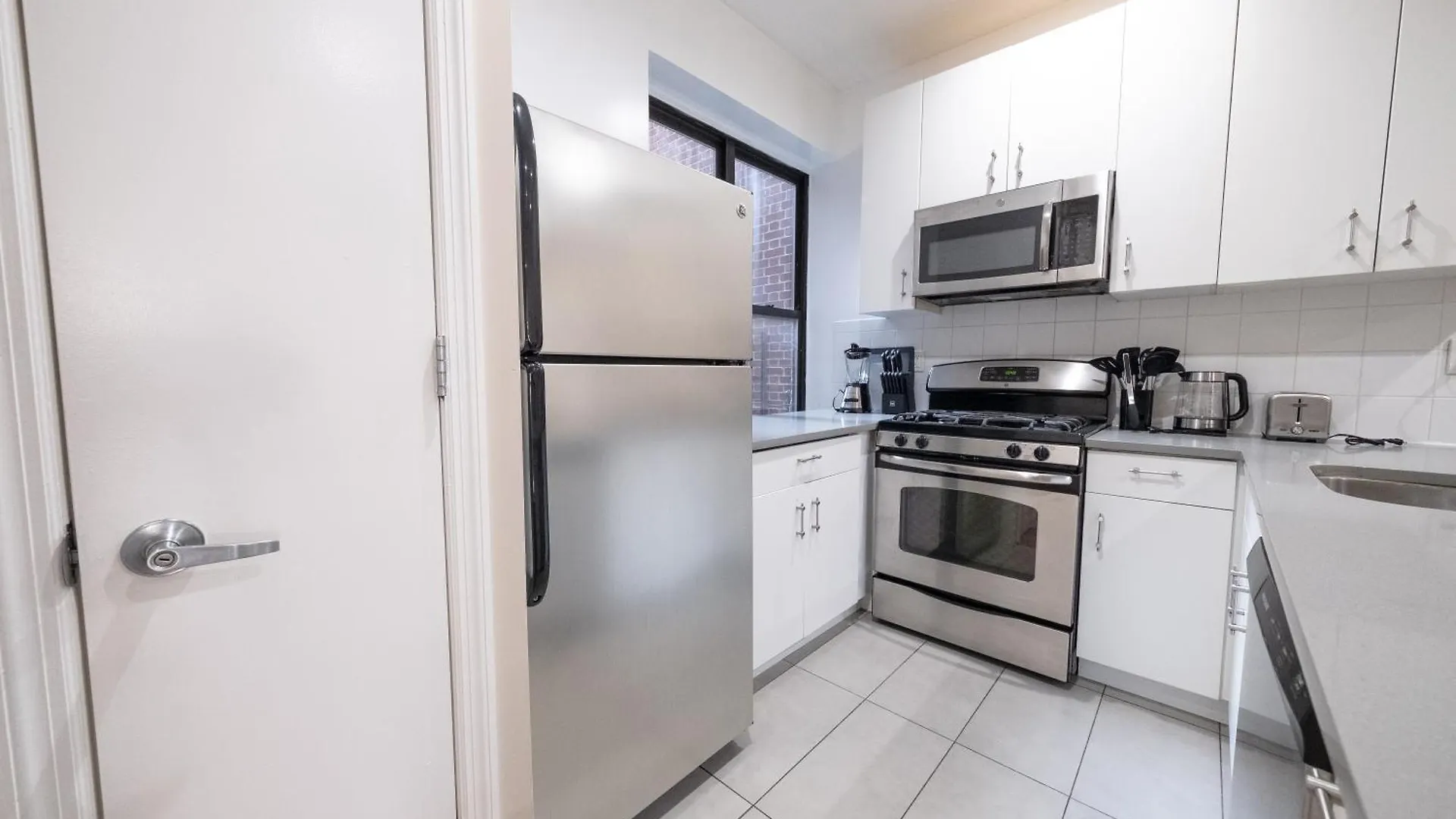 4Br Apt Two Blocks To Central Park Elevator, Laundry, Virtual Doorman New York 0*,  United States