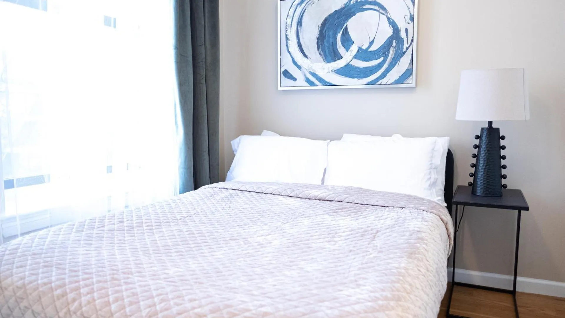 4Br Apt Two Blocks To Central Park Elevator, Laundry, Virtual Doorman New York United States