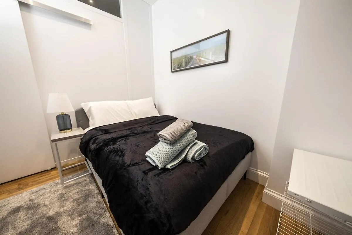 Apartment 4Br Apt Two Blocks To Central Park Elevator, Laundry, Virtual Doorman New York