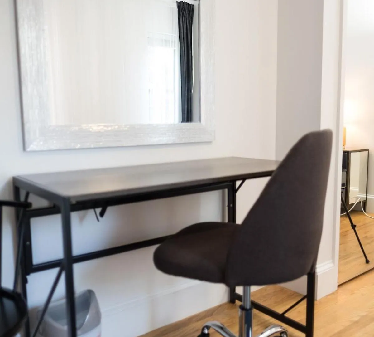4Br Apt Two Blocks To Central Park Elevator, Laundry, Virtual Doorman New York