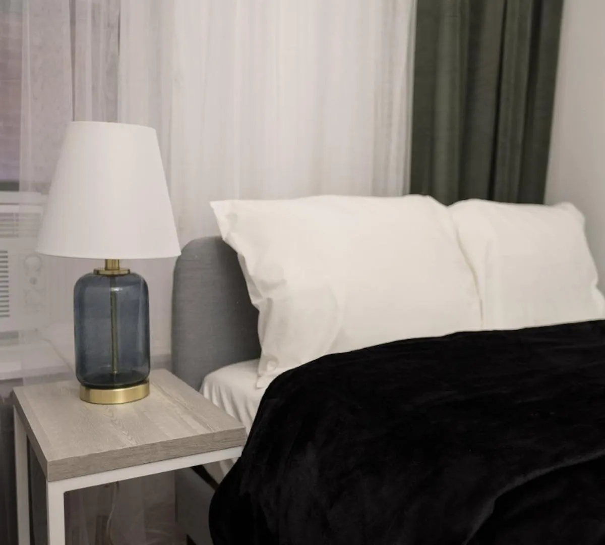 4Br Apt Two Blocks To Central Park Elevator, Laundry, Virtual Doorman New York Apartment